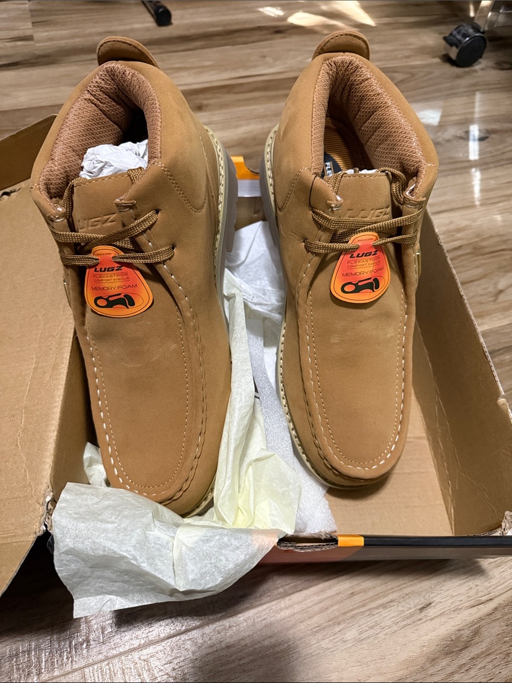 Lugz Men's Chukka Boots in Tan